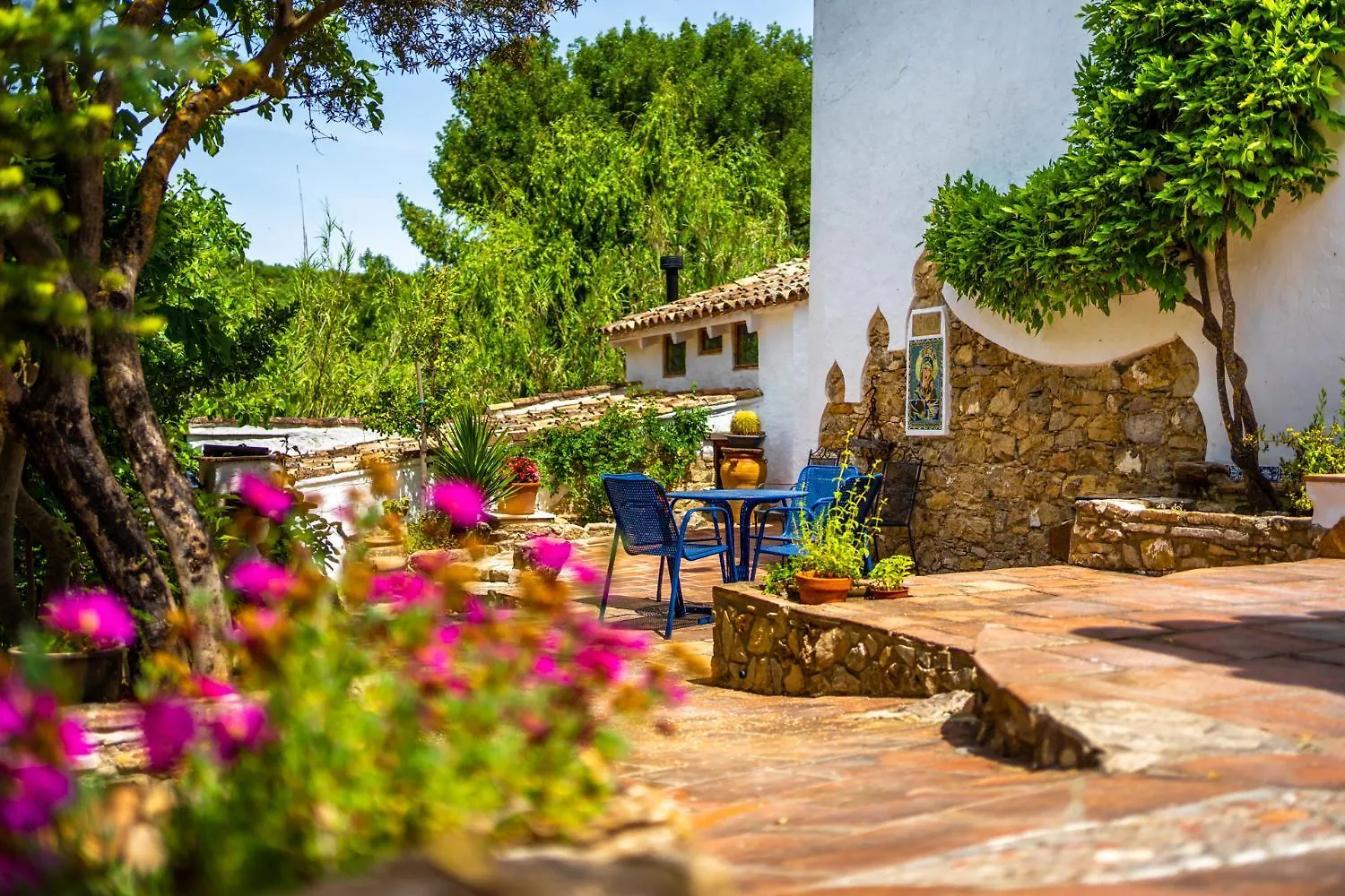 Cinco Lunas Vegetarian Guesthouse location